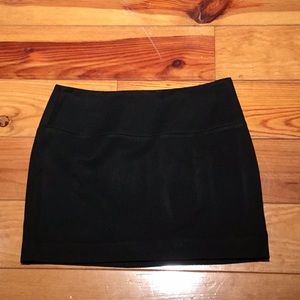Mini skirt in black